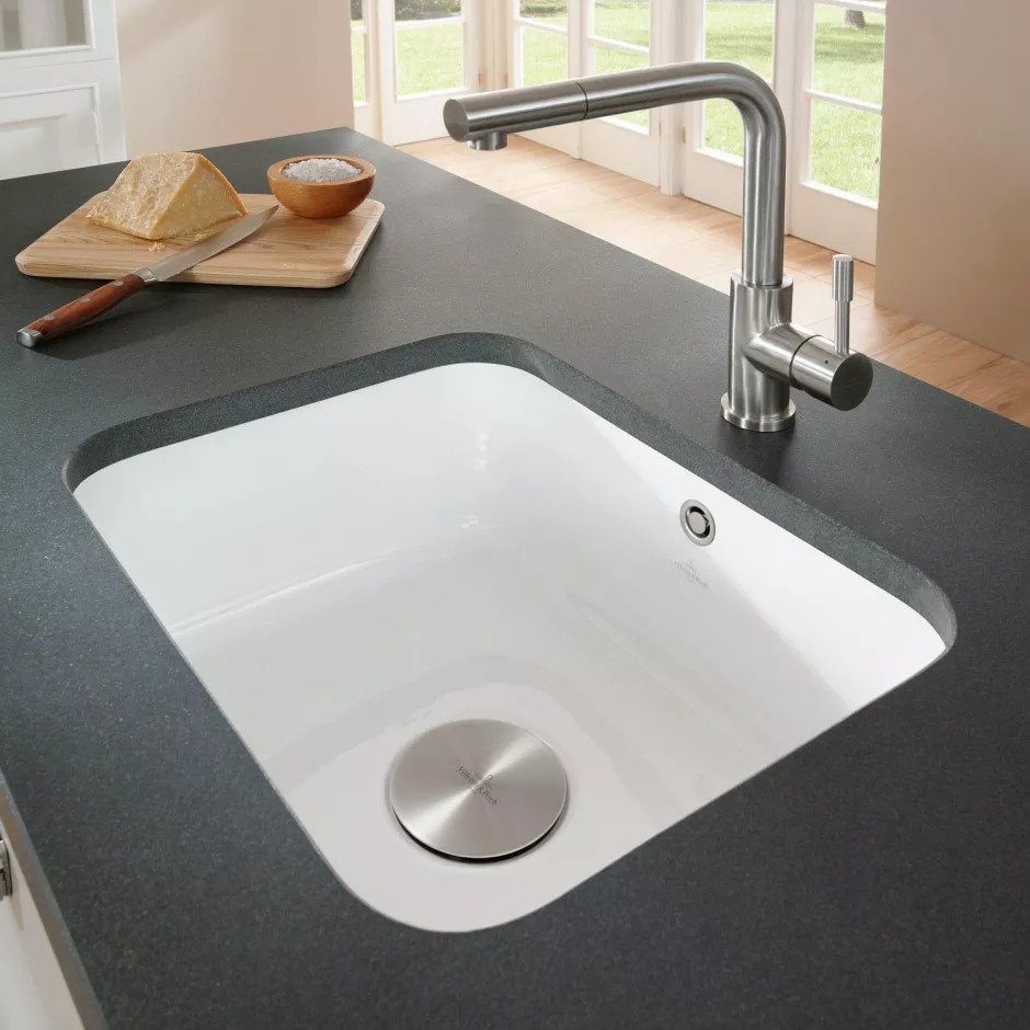 Villeroy & Boch Cisterna zlewozmywak podblatowy jednokomorowy 55X44 CeramicPlus biały - 526099_O1