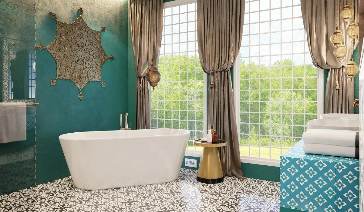 duża łazienka z marokańskimi płytkami i wanną wolnostojącą