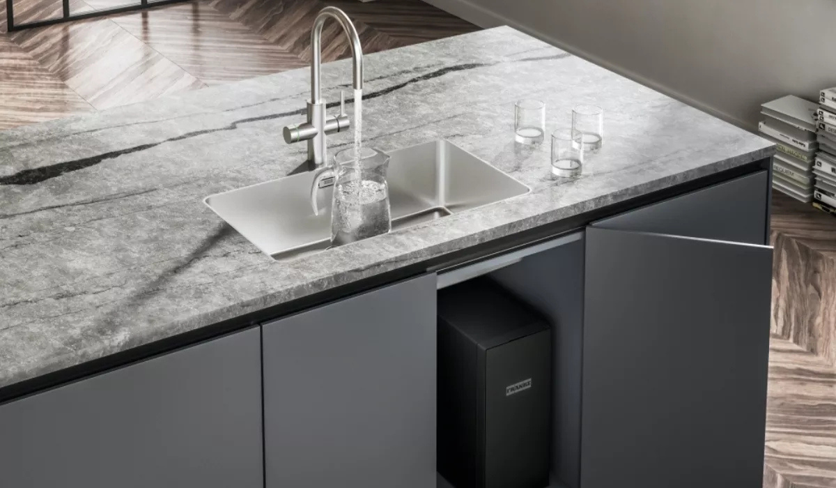 Bateria kuchenna Franke Mythos Water Hub – filtracja, wrzątek i woda gazowana w jednym