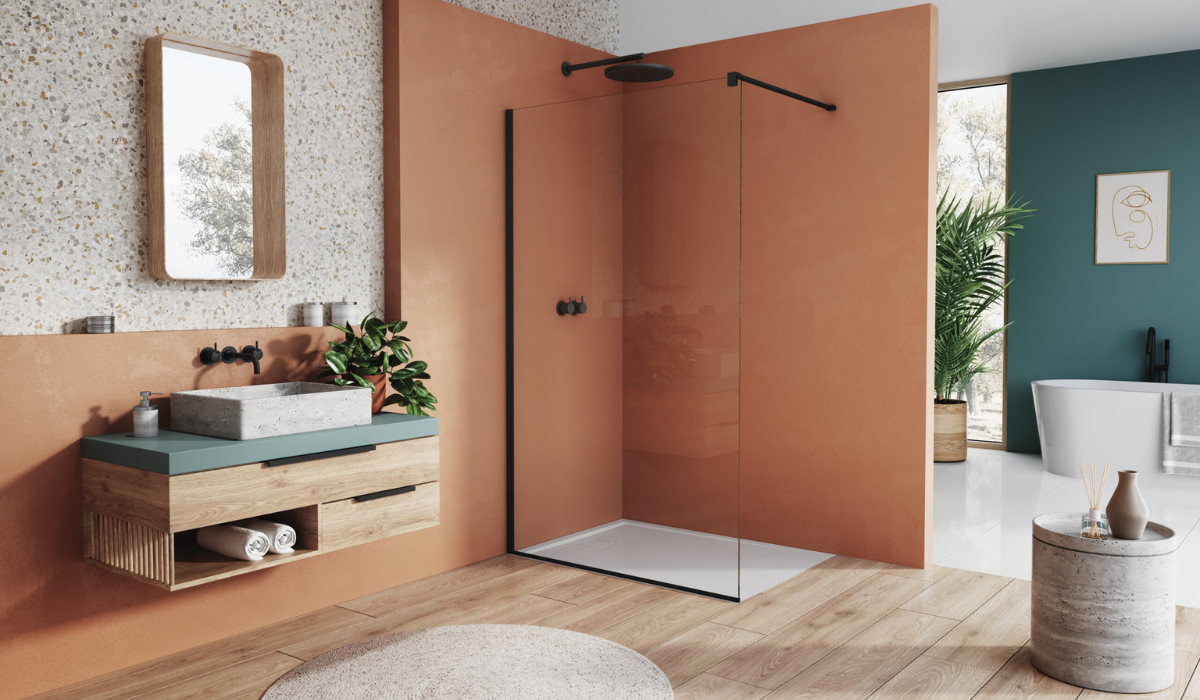 Kabina prysznicowa Walk-In Easy Ronal w nowoczesnej łazience