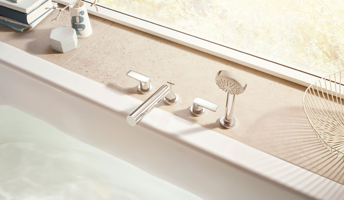 Armatura wannowa Kludi Pure&Style – elegancka bateria montowana na brzegu wanny